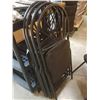 Image 2 : 5 FOLDING CHAIRS
