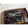 Image 2 : Tray of tools