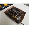 Image 4 : Tray of tools