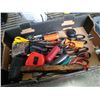 Image 3 : TRAY OF HAND TOOLS