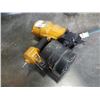 Image 3 : STANLEY BOSTICH COIL NAILER