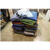 Image 5 : PALLET OF MOVING BLANKETS
