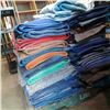 Image 8 : PALLET OF MOVING BLANKETS