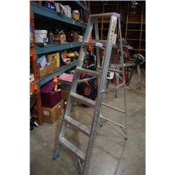 6 FOOT ALUMINUM A FRAME LADDER