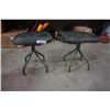 Image 3 : 2 patio end tables