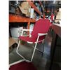 Image 4 : 2 FOLDING PATIO CHAIRS, PLANTERS, BENTWOOD BIKE