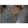 Image 1 : FOLDING PATIO ENDTABLE