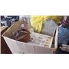 Image 3 : BOX OF FUZZY PILLOW, CHRISTMAS DECOR AND MORE