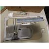 Image 5 : KENMORE SEWING MACHINE IN BOX