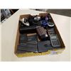 Image 4 : TRAY OF PORTABLE SPEAKERS, CACLULATORS, ELECTRONICS