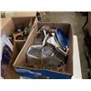 Image 3 : 3 BOXES OF COLLECTOR PLATES, STANDS AND COLLECTABLES