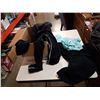 Image 2 : Box of lululemon clothing size 2-6