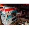 Image 1 : Keurig coffee maker and humidifier