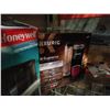 Image 3 : Keurig coffee maker and humidifier