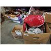 Image 1 : BOX OF ESTATE GOODS AND DECOR