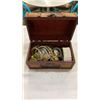 Image 2 : 4 JEWELRY BOXES OF COSTUME JEWELRY