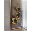 Image 2 : Case of jade jewelry, with various necklaces and earrings