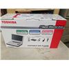 Image 1 : TOSHIBA 7" DVD PLAYER IN BOX