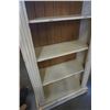 Image 3 : WHITE BOOKSHELF - APPROX 82 INCHES TALL