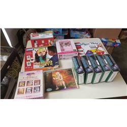 LOT OF TRAVEL GAMES AND PUZZLES