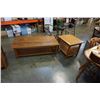 Image 2 : OAK COFFEE TABLE AND 2 ENDTABLES