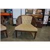 Image 7 : 2 VINTAGE BUCKET CHAIRS