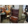 Image 3 : ANTIQUE MAHOGANY FINISH DESK UNIT