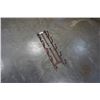 Image 1 : 5 BOTTLE WALL WINE RACK