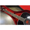 Image 13 : Jasmine acoustic guitar in hard case and espirit acoustic guitar needs strings