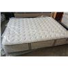 Image 3 : TRUMP HOME QUEENSIZE MATTRESS