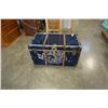 Image 1 : Vintage steamer trunk