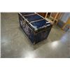Image 2 : Vintage steamer trunk