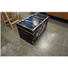 Image 3 : Vintage steamer trunk