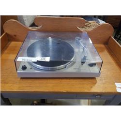 TECHNICS SL-19 AUTOMATIC TURNTABLE SYSTEM