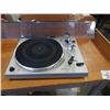 Image 2 : TECHNICS SL-19 AUTOMATIC TURNTABLE SYSTEM
