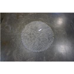 ROUND SHAG CARPET