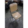 Image 2 : FOLDING LEATHER CHAIR
