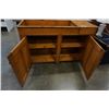 Image 8 : WOOD WASH STAND