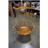 Image 17 : ROUND FARM TABLE AND 4 SPINDLE BACK CHAIRS