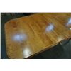 Image 10 : MAPLE DINING TABLE WITH 2 LEAFS AND 6 CHAIRS