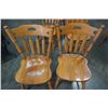 Image 13 : MAPLE DINING TABLE WITH 2 LEAFS AND 6 CHAIRS