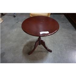 PEDESTAL ENDTABLE