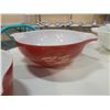 Image 3 : SET OF 3 VINTAGE COLORED PYREX BOWLS