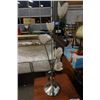 Image 1 : MODERN TULIP LAMP