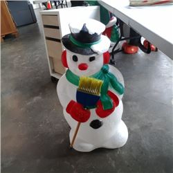 Frosty the snowman 32" illuminated lawn ornament