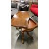 Image 14 : ANTIQUE WALNUT FLIP OVER GAMES TABLE, GORGEOUS CAGE STYLE BASE, ORIGINAL CASTORS, FELT IN PERFECT CO