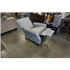 Image 7 : GREY UPHOLSTERED LAZBOY RECLINER