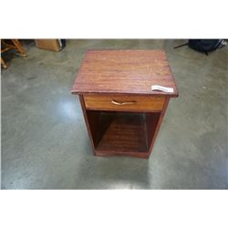 WOOD 1 DRAWER NIGHTSTAND