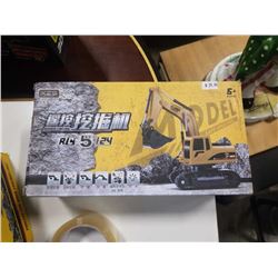 NEW 1:24 SCALE 6 CHANNEL EXCAVATOR