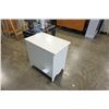 Image 10 : PAIR OF WHITE 1 DRAWER NIGHTSTANDS